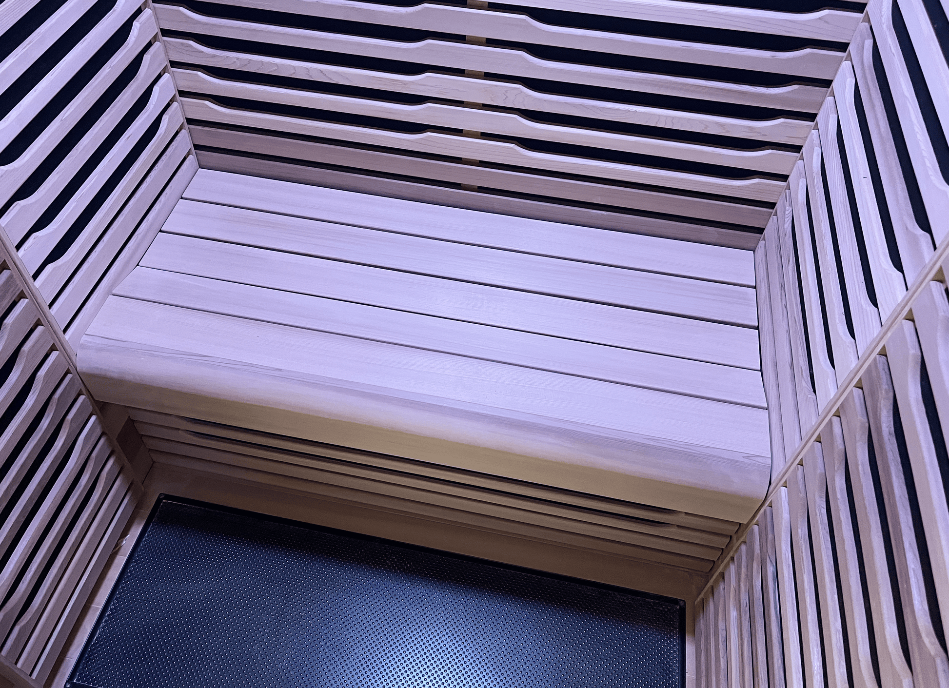 Detail of Canadian Red Cedar used in Nook 2-person saunas